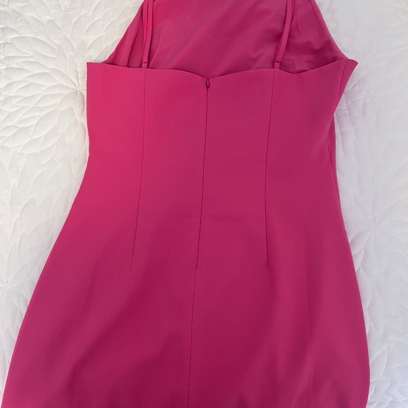 Dynamite Dress - Picture 2 of 3